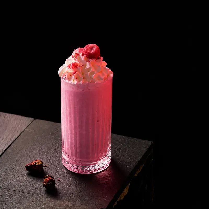 ÇİLEK MILKSHAKE