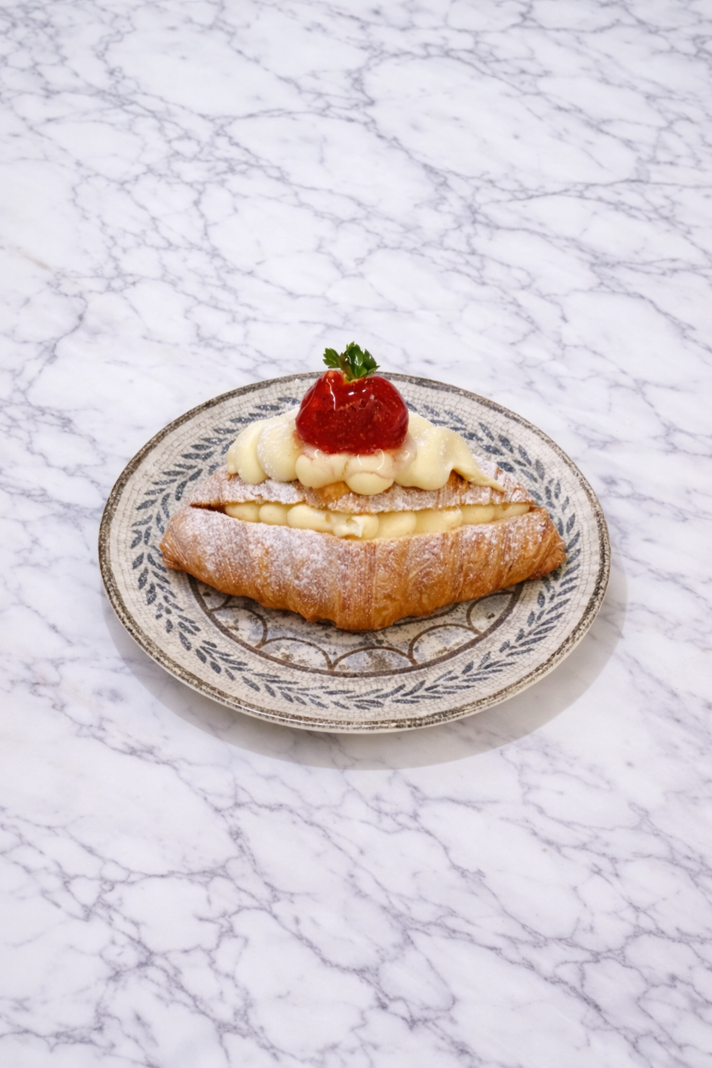 PUDRA ŞEKERLİ KRUVASAN